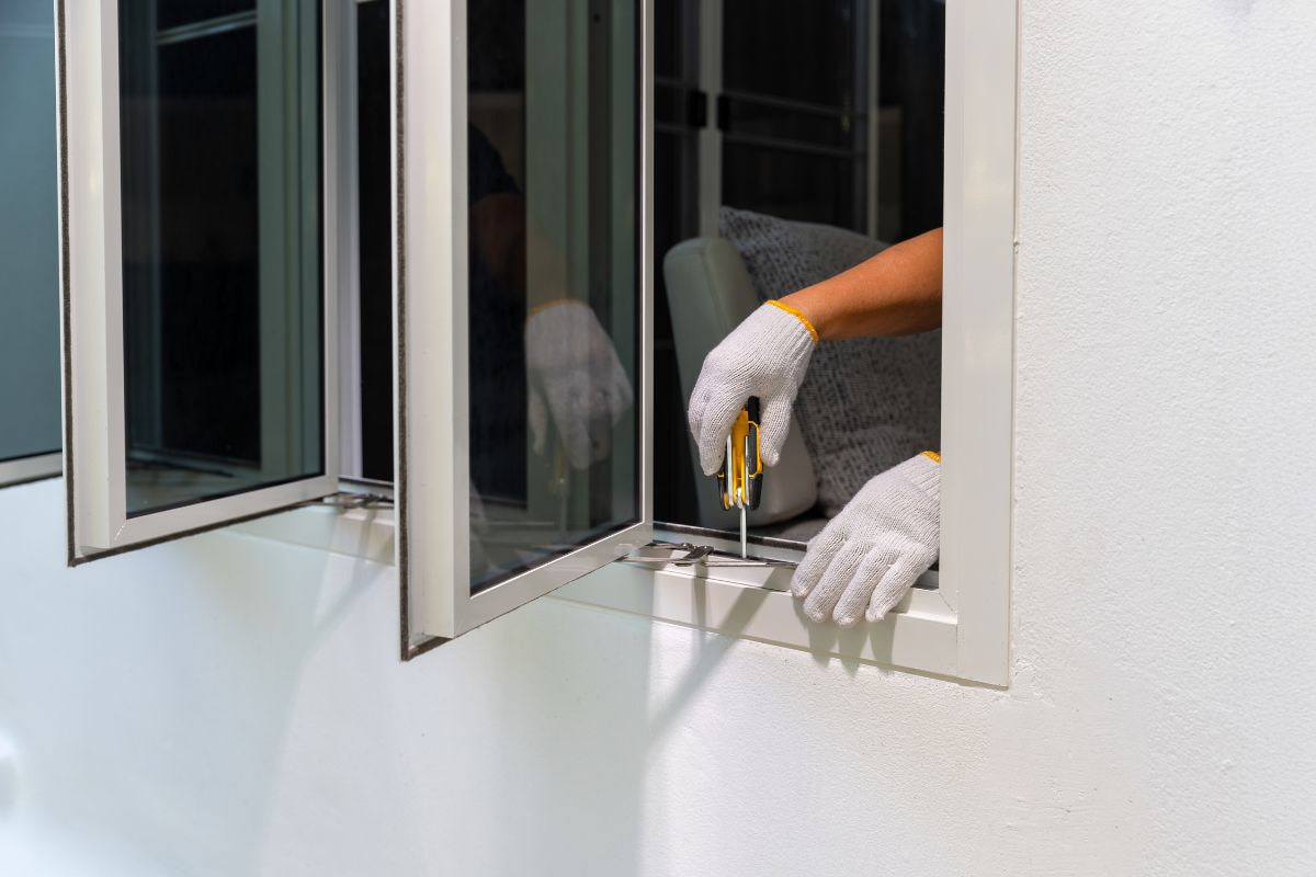 signs to replace windows