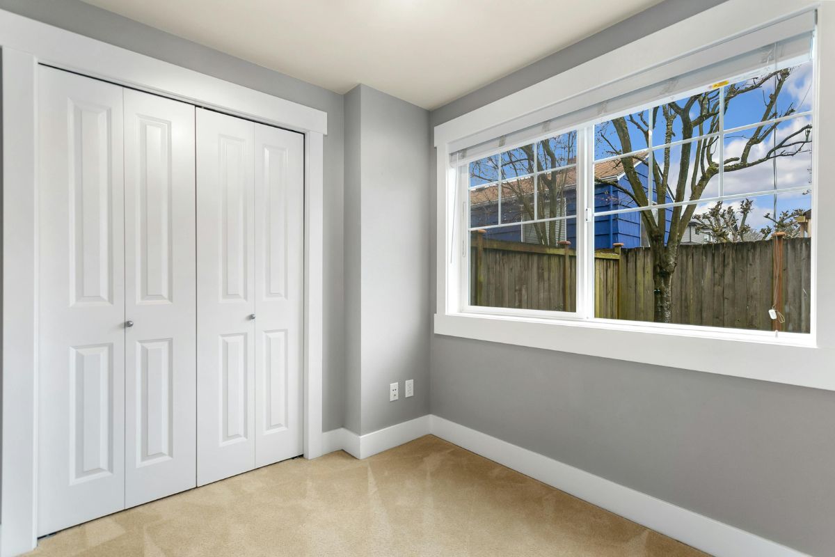 what should expect during professional window installation